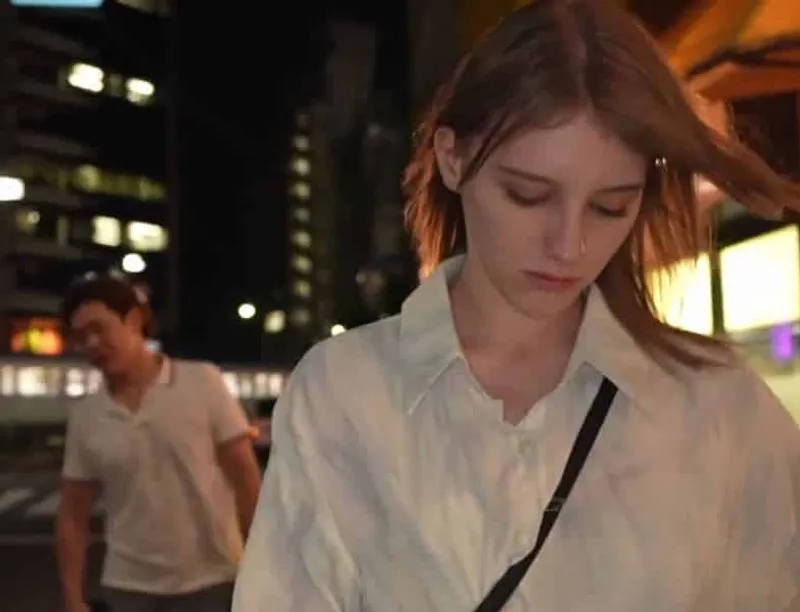 Trêu chọc người yêu tây không được, thanh niên biến thái bắt cóc về nhà