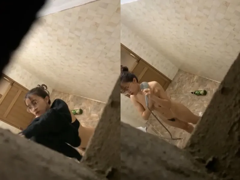 Quay lén nhân tình vú to tắm, khe cô bé chảy nước ròng ròng